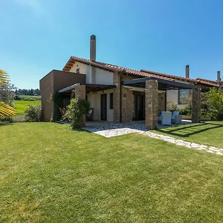 Serenity Villas, Nilie Hospitality Mgmt * Kassandria